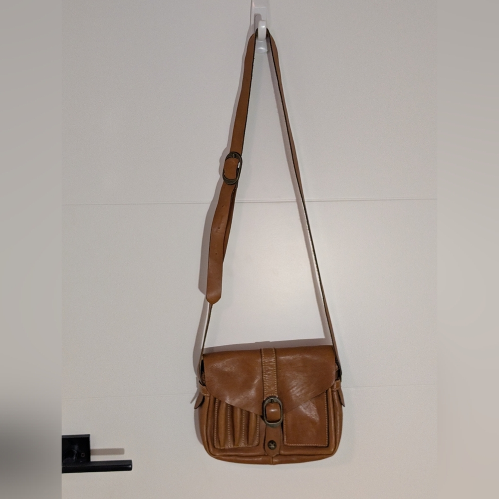 Patricia Nash Italian Leather Crossbody Bag Tan Adjustable Strap